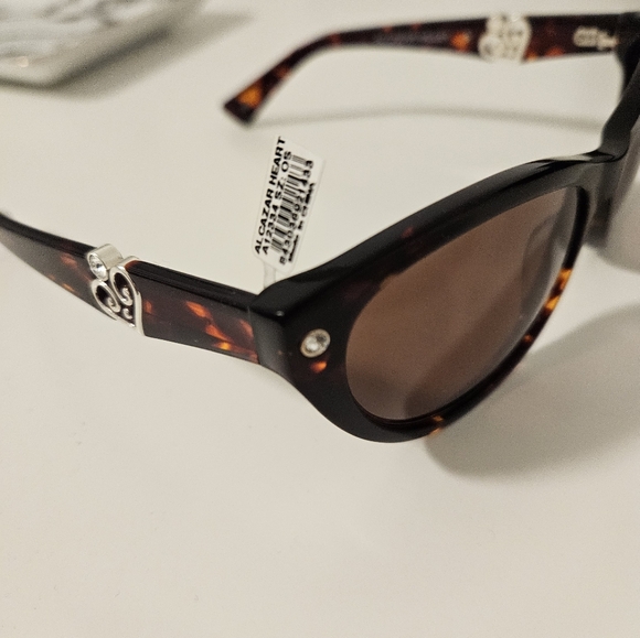 New Brighton Sunglasses - Picture 6 of 12